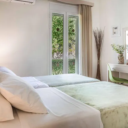 Marina Garden Trapezaki (Kefalonia)