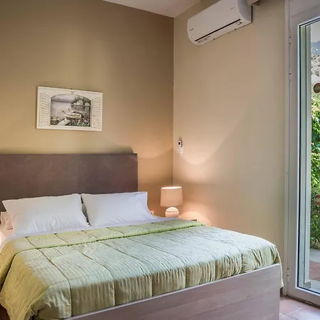 Marina Garden Trapezaki (Kefalonia)