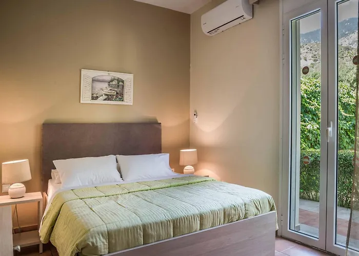 Marina Garden Trapezaki (Kefalonia)